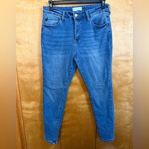KanCan Essentials Stretch Medium Wash Jeans